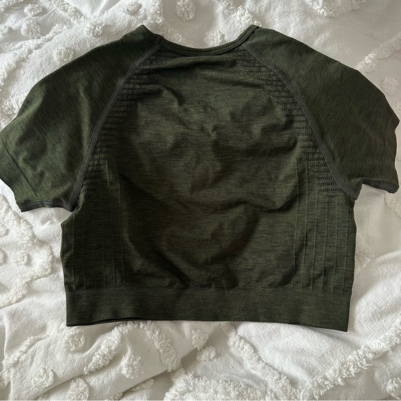 Alphalete Amplify Top - Picture 2 of 3